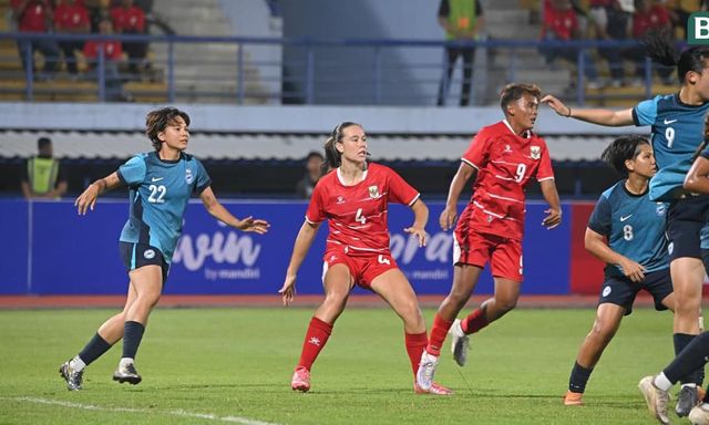 Tuyển Indonesia thua tan tác trên sân nhà, HLV phải lên tiếng xin lỗi