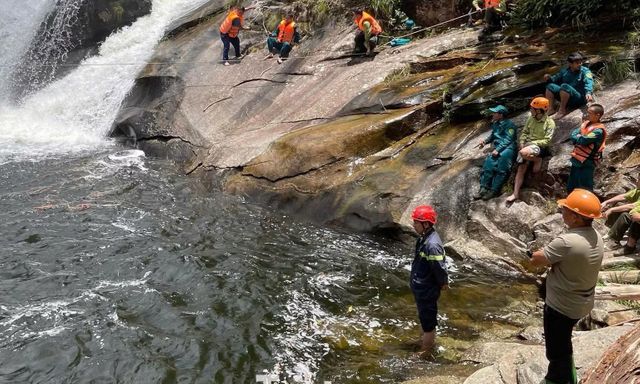 Cô gái 22 tuổi trượt chân mất tích ở Lào Cai: Không có phép màu xảy ra