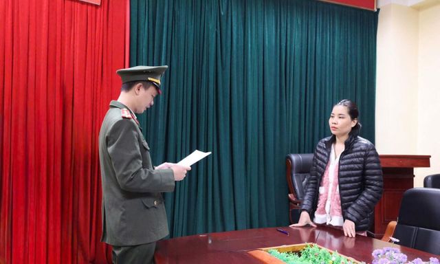 Ra quyết định khám xét, khởi tố Quách Thị Giang SN 1988 và chồng