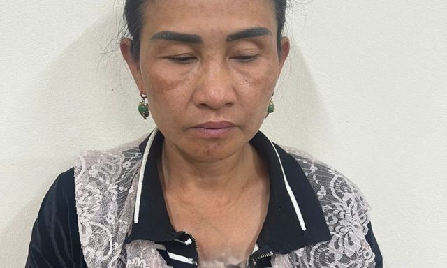 Bắt Đào Thị Hoa sinh năm 1973