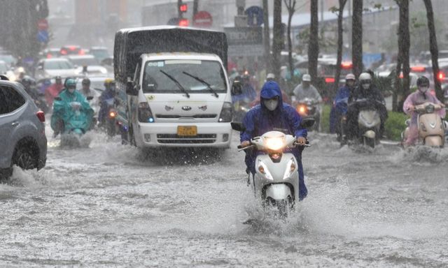 Miền Bắc sắp đón đợt nắng nóng mới, chấm dứt mưa dông