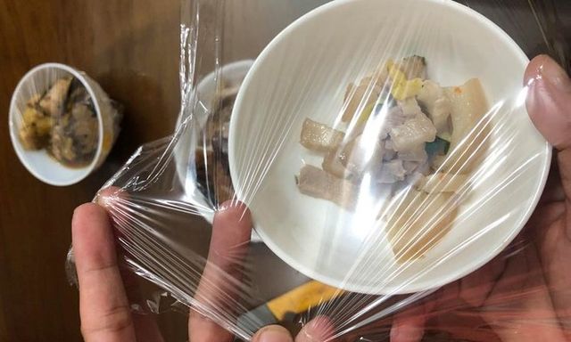Cảnh báo đặc biệt tới những gia đình đang dùng màng bọc thực phẩm