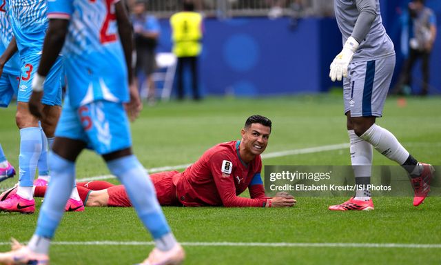 Ronaldo đã “tàng hình” theo cách thảm họa như thế nào?