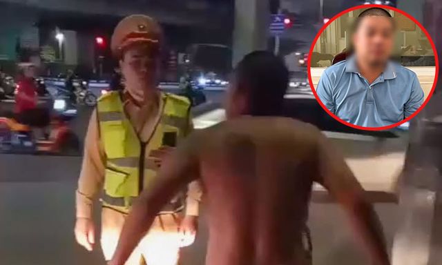 Hà Nội: Danh tính người đàn ông cởi trần la hét, chặn xe cảnh sát giao thông
