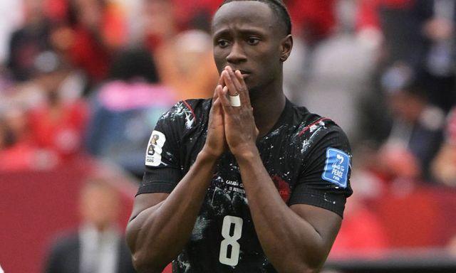 Cú gãy chân khiến cả World Cup bàng hoàng: Bi kịch của tuyển thủ Canada và góc khuất phía sau