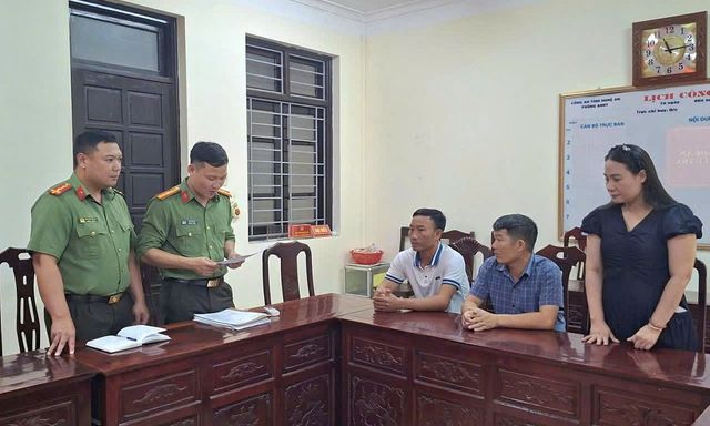 Ra lệnh khám xét nơi ở, khởi tố kế toán thuế Nguyễn Thị Phúc SN 1987
