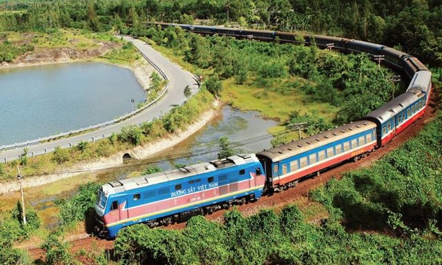 Chuyến tàu Việt Nam khách mua vé hơn 20 triệu để đi, nhận xét: Không giống tàu thường