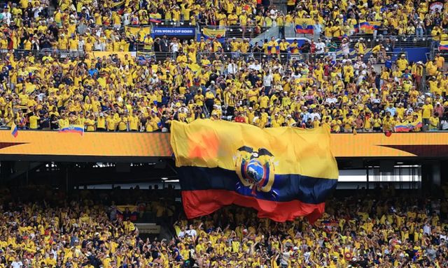 Ecuador lập kỳ tích hạ gục Đức, Tổng thống cho cả nước nghỉ lễ ăn mừng