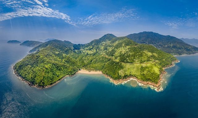 Cảnh tượng tại một bãi biển ở Huế khiến nhiều người bất ngờ, nhận xét: Không tin vào mắt mình