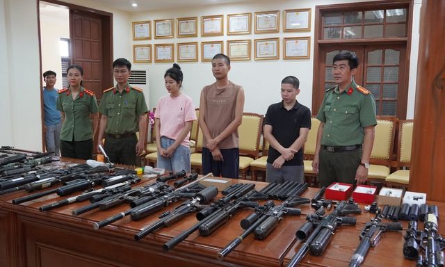 Công an ập vào khám xét nhiều địa điểm, bắt giữ Đào Thị Lan Anh SN 2005 trong chuyên án quy mô đặc biệt lớn 