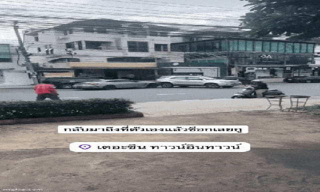 Cãi nhau với vợ, tài xế Mercedes-Benz lao vào 8 chiếc ô tô khác, lúc xuống xe thì bật khóc