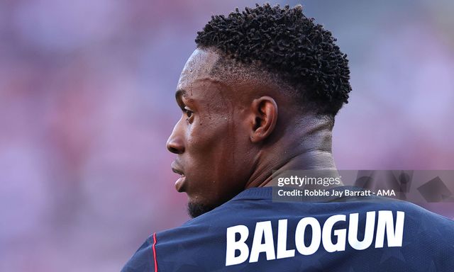 FIFA ưu ái và cái kết đắng cho tiền đạo tuyển Mỹ: Sau tất cả, chẳng ai nhớ Balogun ghi được mấy bàn!