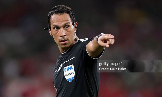 FIFA giao trọng tài Argentina cầm còi trận đấu của Pháp, sự thật phía sau là gì?