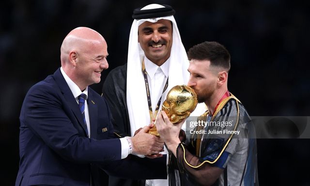 Messi, Argentina và những tiếng còi khiến FIFA đối mặt cuộc khủng hoảng niềm tin ở World Cup