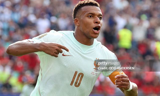 Highlights Pháp vs Maroc: Mbappe và Dembele đồng loạt lập siêu phẩm
