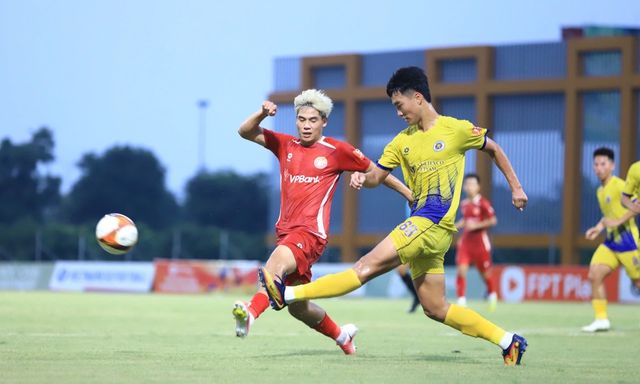 Loạt ứng viên vô địch gây thất vọng ngày ra quân VCK U21 Quốc gia 2026