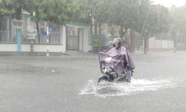 Miền Bắc sắp có mưa to, chấm dứt nắng nóng
