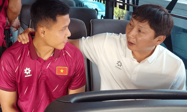 Tuyển Việt Nam chia tay 1 cầu thủ, chốt lịch sang Thái Lan đá trận mở màn AFF Cup 2026