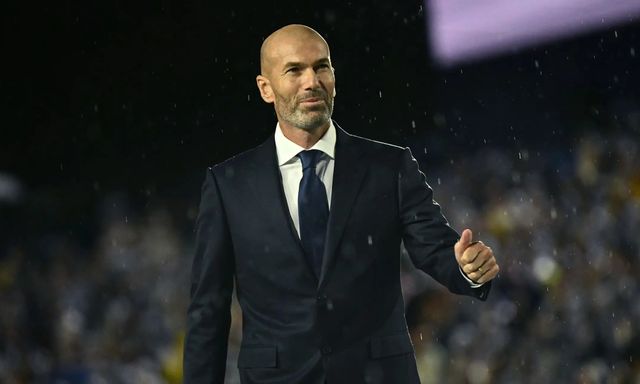 Zidane ký hợp đồng 4 năm với tuyển Pháp, mở ra kỷ nguyên mới sau World Cup 2026?