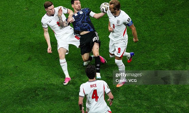 Sự thật World Cup: Messi “nhảy múa” trong 1 trận còn nhiều hơn Ronaldo “cày” 12 năm