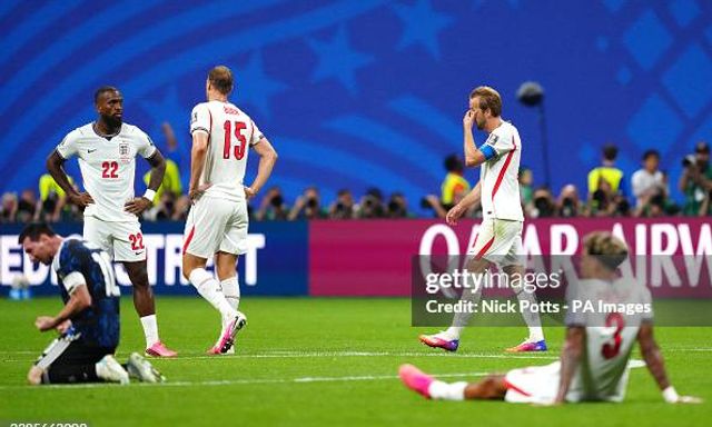 5 phút địa ngục của tuyển Anh: Có một thứ âm thầm kết liễu Tam Sư, không phải Messi