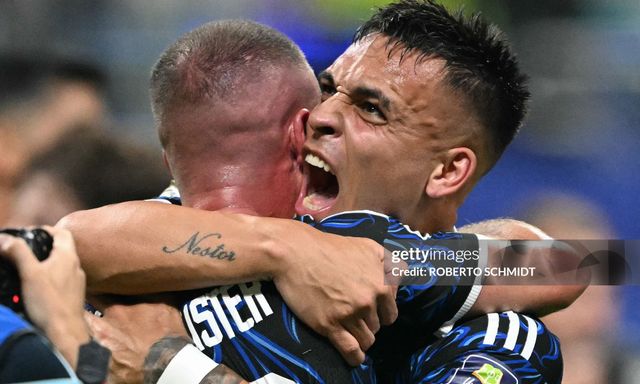 Tiền đạo đưa Argentina vào chung kết World Cup từng thi đấu ở Việt Nam, dính chấn thương cực hiểm