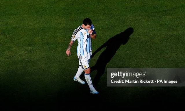 Messi bị chấm số điểm rất thấp, lu mờ trước 