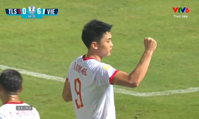 Đình Bắc được chấm điểm “trên trời” nhờ hat-trick, Hoàng Hên – Hoàng Đức cùng rực rỡ