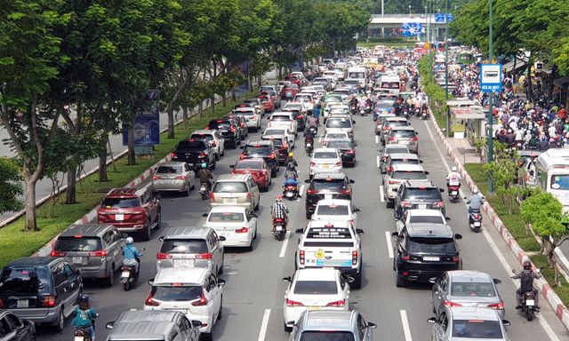 Tất cả người dân có ô tô chú ý quy định quan trọng về bảo hiểm bắt buộc