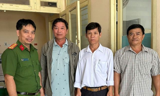 Công an xác minh giao dịch chuyển khoản gần 56 triệu đồng tiền mua lúa của một người dân