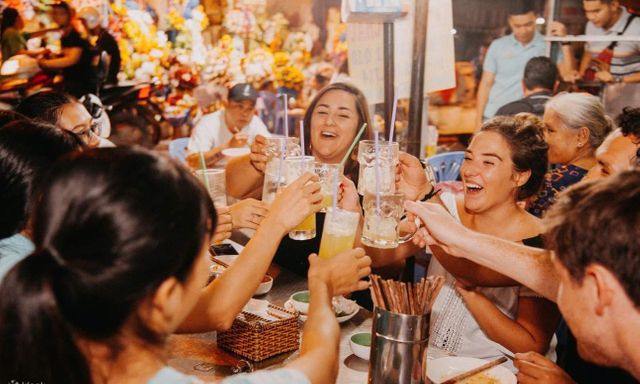 Vượt qua Kuala Lumpur và Jakarta, một thành phố Việt Nam bất ngờ đứng top 1 thế giới về ẩm thực đường phố