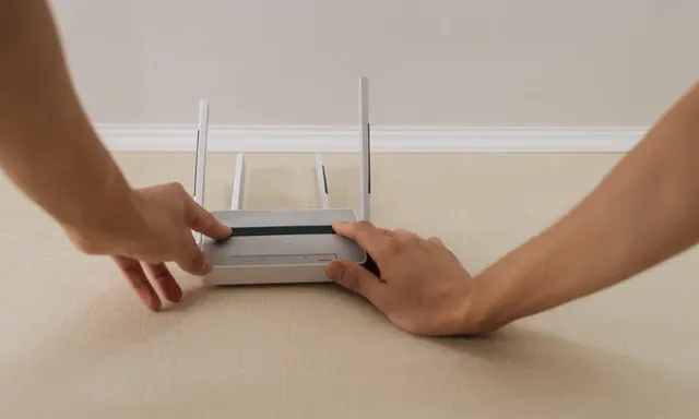 Đặt wifi xuống sàn nhà có làm sao không? Hóa ra đây là lỗi nhiều gia đình đang mắc phải