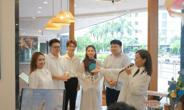 Ca sĩ Thu Phượng tổ chức workshop 