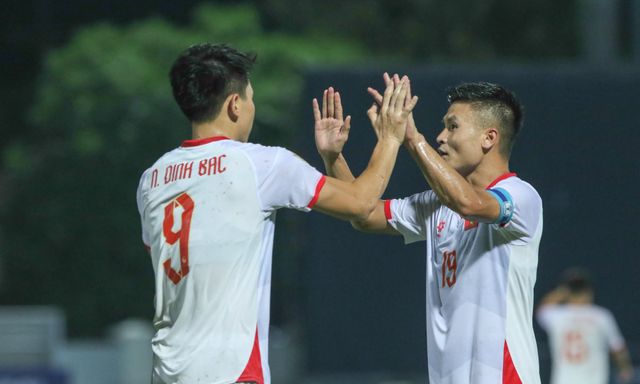 HLV Malaysia khuyên CĐV “phải biết chấp nhận” nếu đội nhà thua tuyển Việt Nam