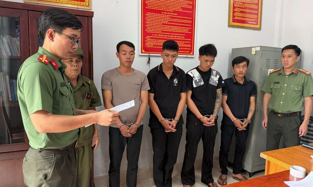 Thi hành lệnh bắt tạm giam Phạm Văn Minh SN 2008 trong chuyên án phức tạp