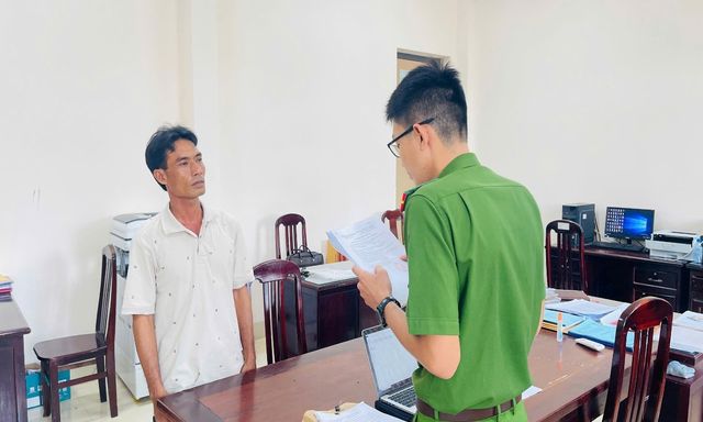 Ra quyết định khởi tố 2 môi giới Trương Văn Công và Hứa Hoàng Khởi 