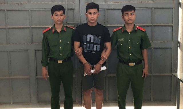 Bắt tạm giam môi giới bất động sản Phan Văn Phước SN 1992