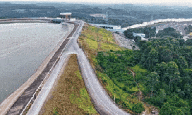 'Đại công trình' năng lượng của Việt Nam: Gần 1 triệu lượt nhân công, 500 chuyên gia và 600.000 tấn bê tông