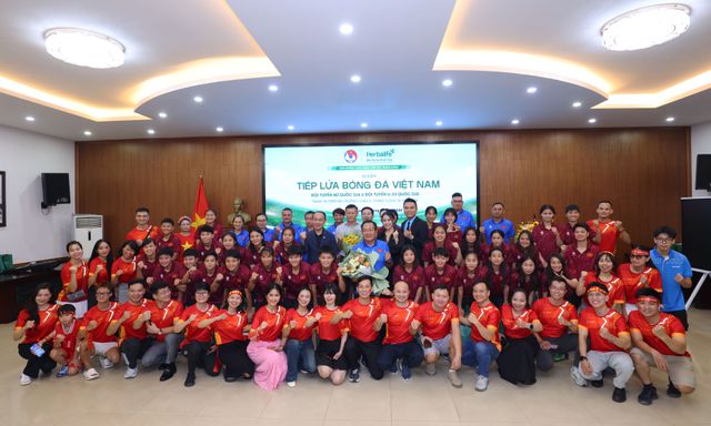 Herbalife Việt Nam tiếp lửa cho hai đội tuyển Việt Nam trước giải châu Á 2026