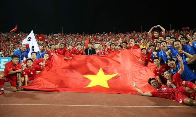 Báo Trung Quốc: “Tuyển Việt Nam thật xuất sắc, tuyển Trung Quốc sẽ rất khó khăn nếu gặp họ”
