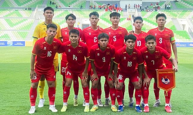 Giải châu Á: Tuyển Việt Nam sẽ đả bại Triều Tiên, Thái Lan dễ gục ngã trên sân nhà?