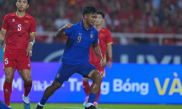 Ngôi sao ghi bàn ở chung kết AFF Cup bị gạch tên khỏi tuyển Thái Lan, lỡ cơ hội tái đấu Việt Nam