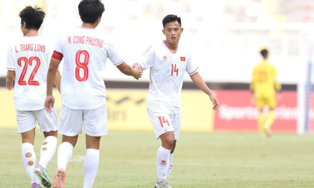 U23 Việt Nam ghi bàn vỡ òa cảm xúc, thoát hiểm trong gang tấc ở trận ra quân ASIAD 2026