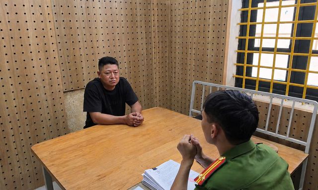 Bắt gã đàn ông đấm đá bà U70, lấy 2 triệu 