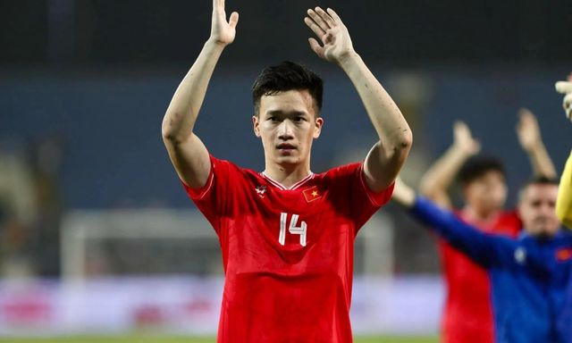 Hoàng Đức chấn thương, HLV Kim Sang-sik xoay bài cũ cho ĐT Việt Nam?