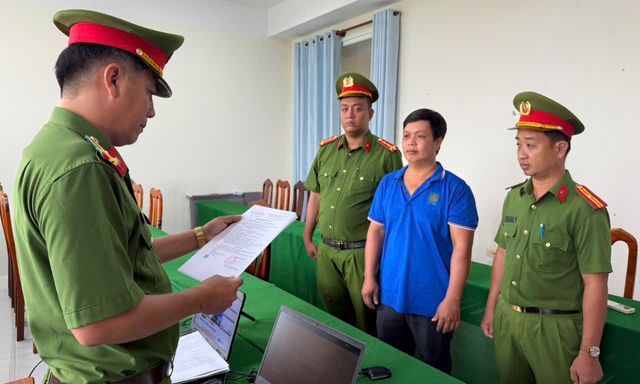 Khởi tố người vận chuyển Lâm Phương Liền SN 1989