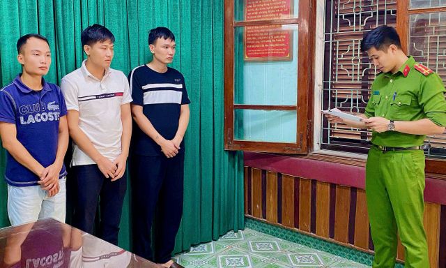 Điều tra loạt giao dịch tổng 2,8 tỷ đồng, công an khởi tố Vũ Quang Huy SN 1991 và 2 bị can 