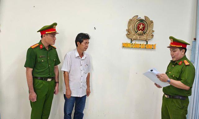 Công an điều tra 492 triệu đồng của 328 học viên lái xe: Bắt Đỗ Công Minh SN 1979