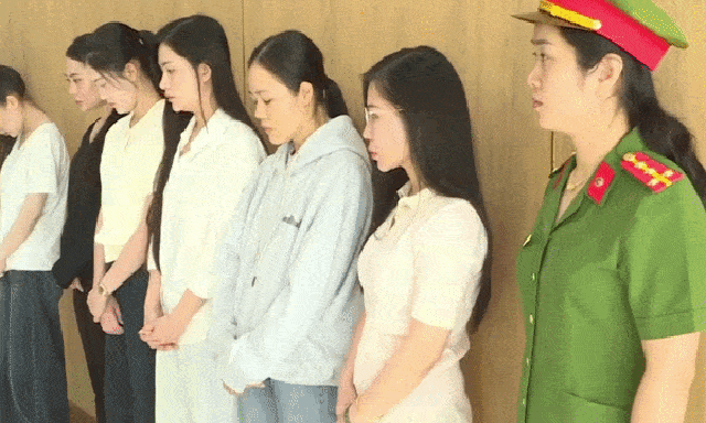 Bắt giữ hàng chục “hot girl” giả danh bác sĩ với kịch bản lừa khách tại hàng loạt cơ sở thẩm mỹ 