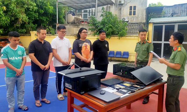 Điều tra hơn 2.000 tài khoản ngân hàng, công an bắt 18 đối tượng